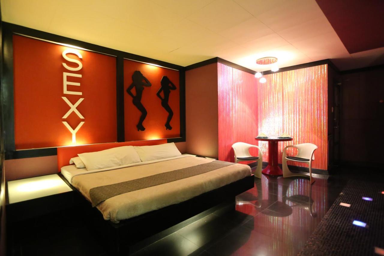 Victoria Court Suites Pasig Екстер'єр фото